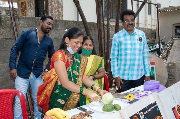 रणरागिणी | गर्भवती महिलेने दिली अंधश्रद्धांना मुठमाती