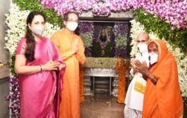 मुख्यमंत्री उद्धव ठाकरे यांची सपत्नीक विठ्ठल-रुक्मिणीची महापूजा