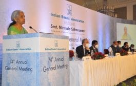 भारताला आणखी चार किंवा पाच SBI सारख्या बँकांची गरज आहे: अर्थमंत्री निर्मला सीतारमण