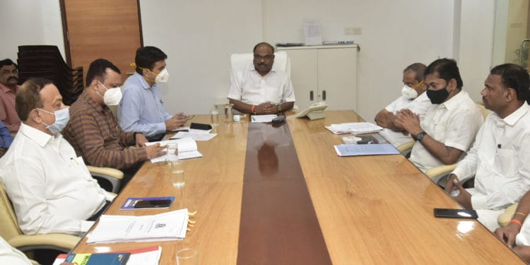 एसटी कर्मचाऱ्यांना शासकीय कर्मचाऱ्यांप्रमाणे २८ टक्के महागाई भत्ता