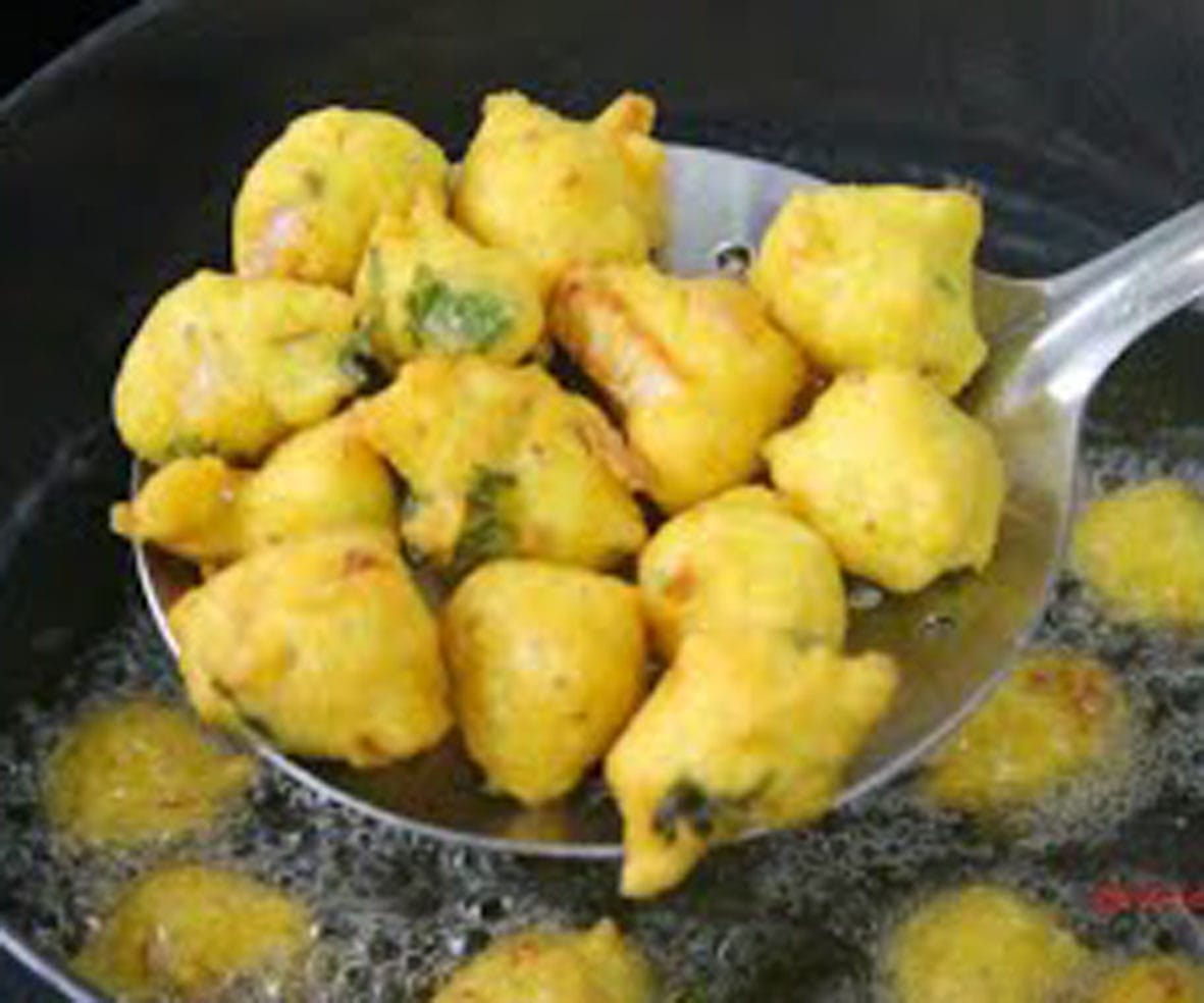 तूरडाळीची खमंग भजी