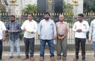 केंद्राकडुन तीन कृषी कायदे मागे,इस्लामपुरात स्वाभिमानीचा जिलेबी वाटुन आनंदोत्सव