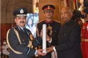 महाराष्ट्रातील सात अधिकारी व जवानांना संरक्षण अलंकरण सन्मान