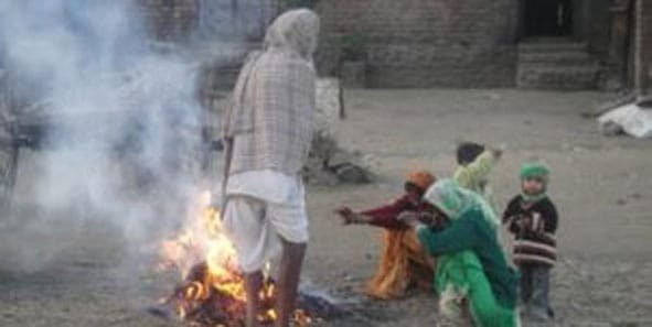 आला थंडीचा महिना...झटपट शेकोटी पेटवा !