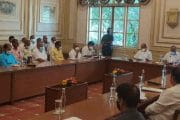प्रवासी जनतेची गैरसोय टाळण्यासाठी एस.टी.च्या भविष्यासाठी संपकरी कर्मचाऱ्यांनी कामावर यावे-ज्येष्ठ नेते,खासदार शरद पवार यांचे आवाहन