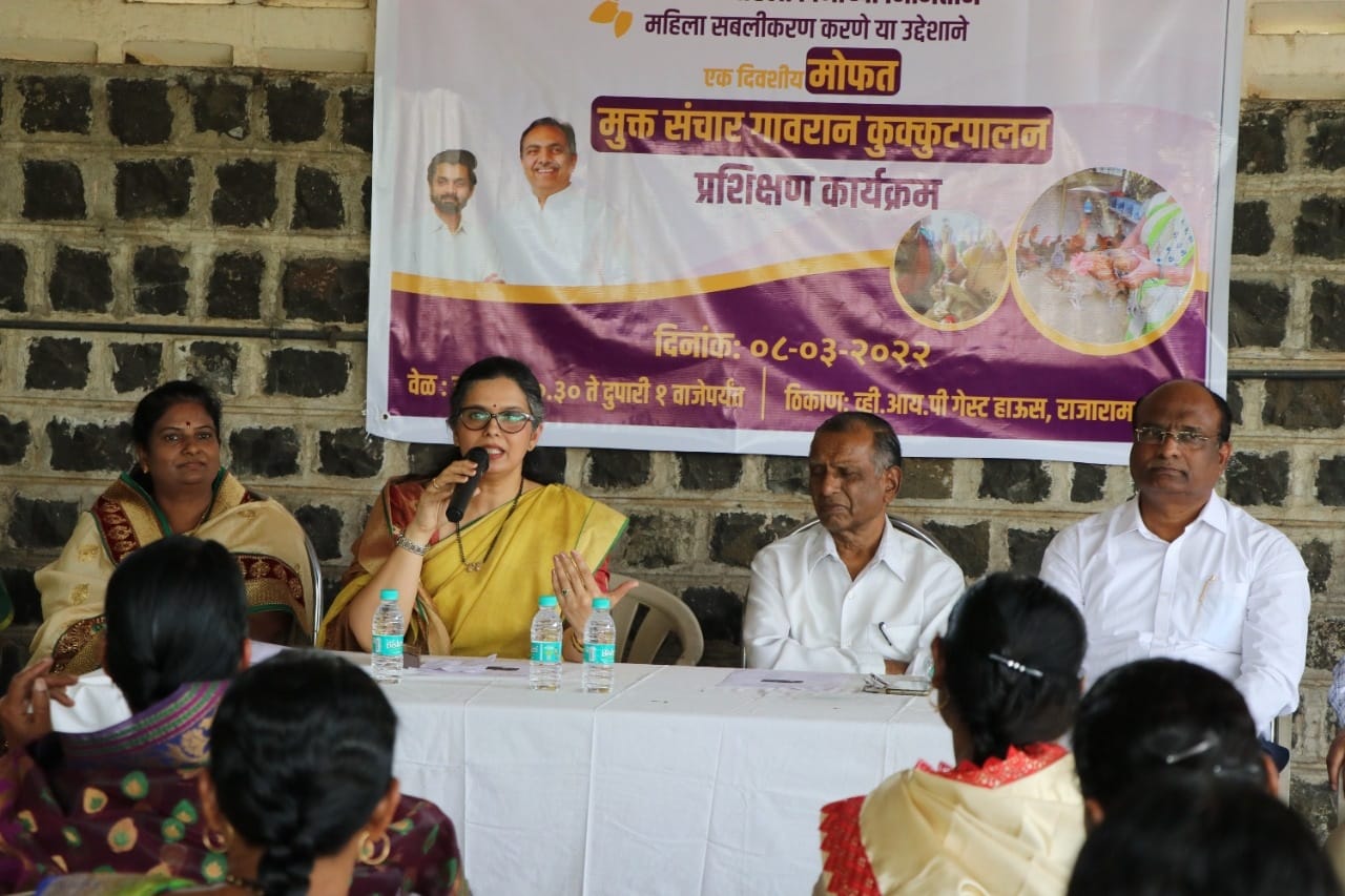 महिलांनी देशी उद्योगाचा ब्रँड बनवून विक्री कौशल्य आत्मसात करावे - सौ.मोनिका मोहिते
