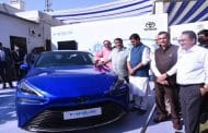जगातील सर्वात प्रगत तंत्रज्ञानाचा आविष्कार । टोयोटा मिराई गाडीचे लोकार्पण