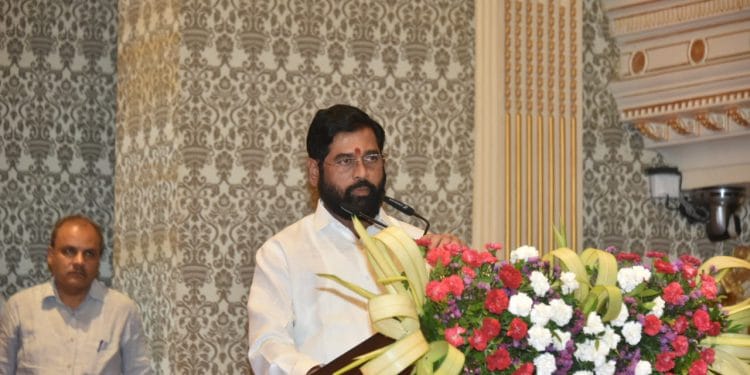 एकनाथ शिंदे महाराष्ट्राचे नवे मुख्यमंत्री; देवेंद्र फडणवीस उपमुख्यमंत्री