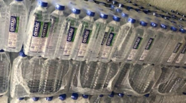 ठाण्यात मानकांच्या चिन्हाचा गैरवापर करणाऱ्या पिण्याच्या पाण्याच्या सीलबंद बाटल्या जप्त