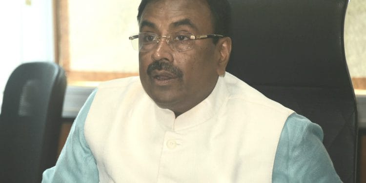 वन कर्मचाऱ्यांना मिळणार पोलिस कर्मचाऱ्यांप्रमाणे लाभ