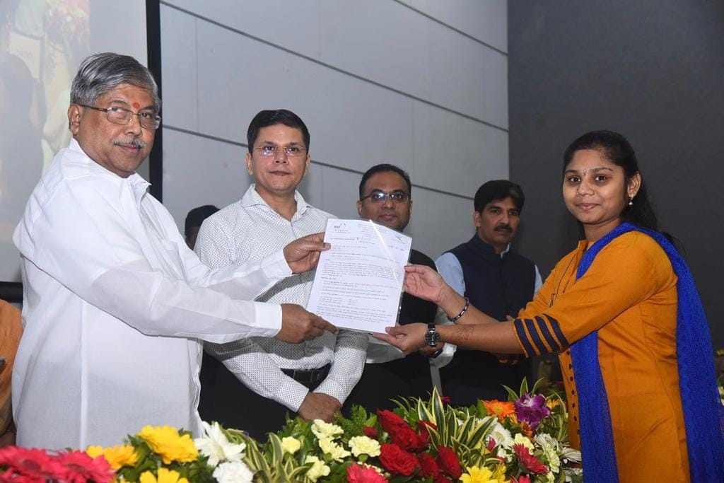 उद्योग क्षेत्रातही मोठ्या प्रमाणात रोजगाराच्या संधी निर्माण करण्याचा प्रयत्न – पालकमंत्री चंद्रकांत दादा पाटील
