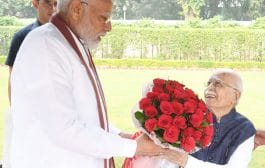 पंतप्रधानांनी लालकृष्ण अडवाणींना दिल्या वाढदिवसाच्या शुभेच्छा !