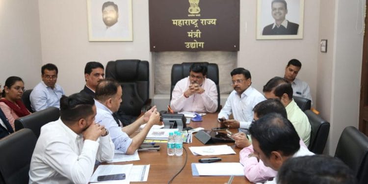 राज्याचे फुटवेअर आणि लेदर धोरण महिनाभरात बनणार