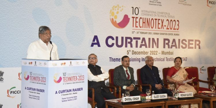राज्यात वस्त्रोद्योग धोरणातून होणार 10 लाख रोजगार निर्मिती