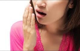 श्वासातून दुर्गंधी येते ? 'या' टिप्स फॉलो करा,दूर होईल दुर्गंधी