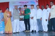 शेतकऱ्यांनी निसर्गाचे संकेत ओळखावेत : पंजाबराव डख