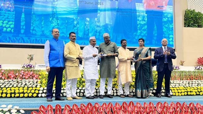 महाराष्ट्राला 3 राष्ट्रीय जल पुरस्कार; साताऱ्यातील मलकापूर, जालन्यातील कडेगाव यासह भारतीय जैन संघटनेस पुरस्कार