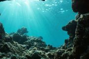 शास्त्रज्ञांना हिंदी महासागरात सापडला एक प्रचंड 'ग्रॅव्हिटी होल'