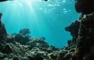 शास्त्रज्ञांना हिंदी महासागरात सापडला एक प्रचंड 'ग्रॅव्हिटी होल'