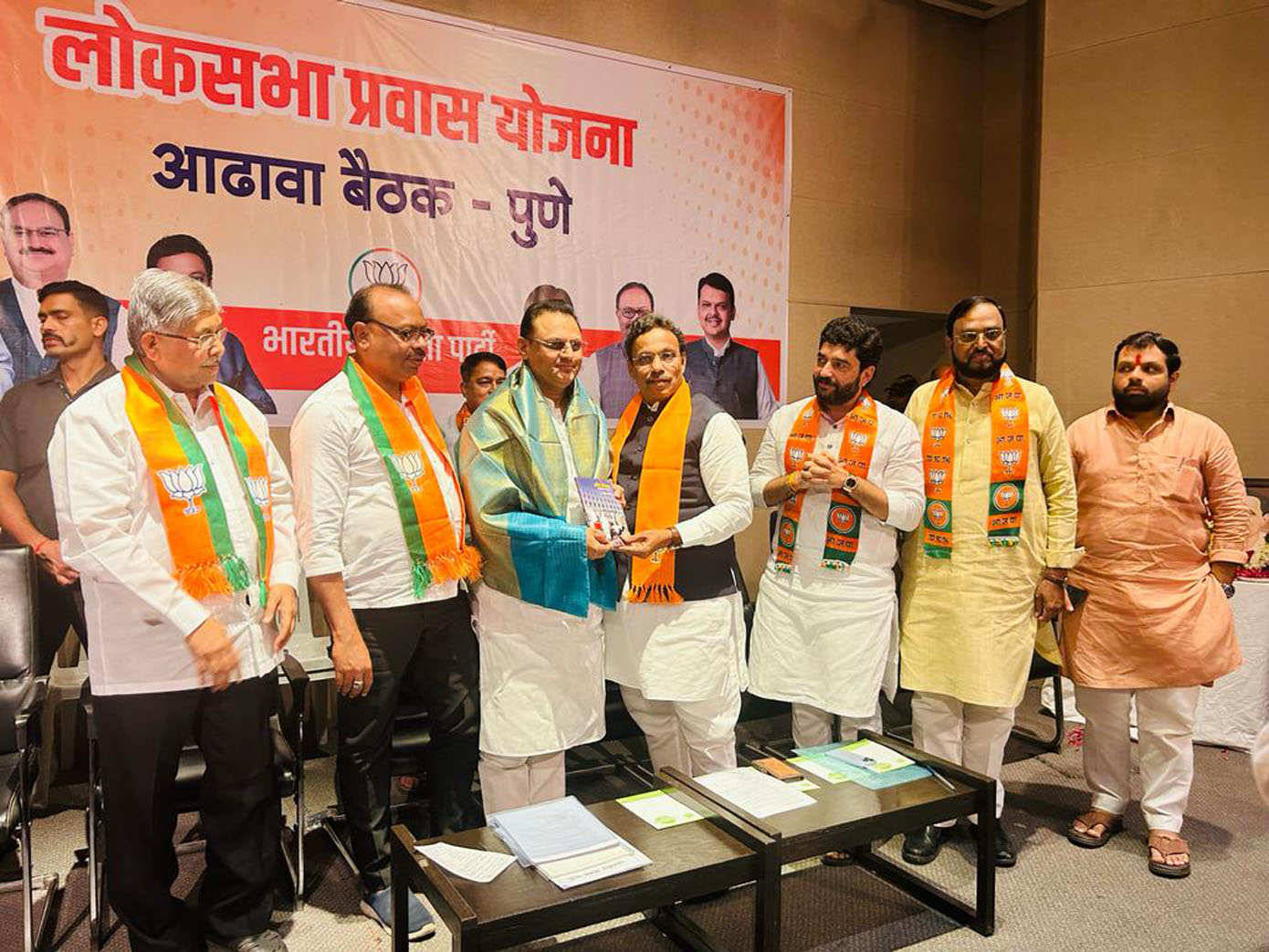 पुणे : भाजपाचे नुतन जिल्हाध्यक्ष निशिकांत भोसले -पाटील यांचा सत्कार