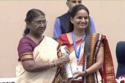 महाराष्ट्रातील पाच शिक्षकांना राष्ट्रीय शिक्षक पुरस्कार प्रदान…राष्ट्रपतींनी केला सन्मान