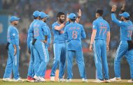 भारताने लगावला विजयाचा 'षटकार', गतविजेत्या इंग्लंडचा केला पराभव