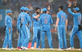 भारताने लगावला विजयाचा 'षटकार', गतविजेत्या इंग्लंडचा केला पराभव
