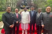 महात्मा गांधी यांचा अहिंसेचा मंत्र जगाने स्वीकारला