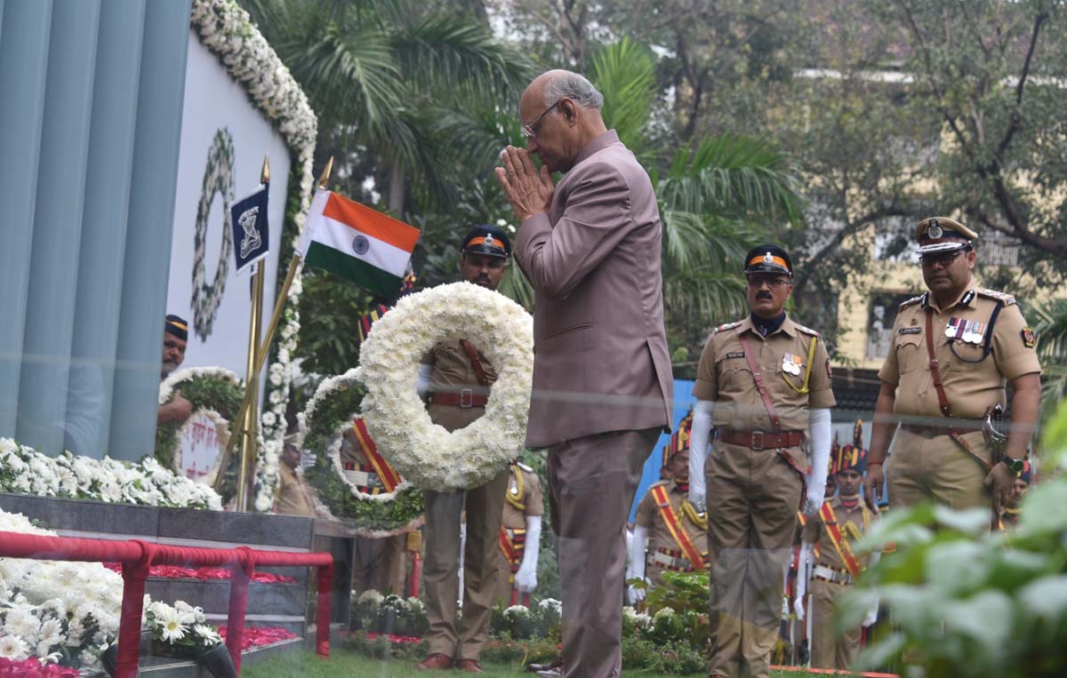 २६/११ च्या हल्ल्यातील शहिदांना राज्यपाल, मुख्यमंत्री, उपमुख्यमंत्र्यांची मानवंदना