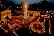 कापूसखेड येथे त्रिपुरारी पौर्णिमेनिमित्त हजारो दिव्यांचा झगमगाट
