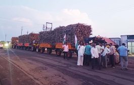 'स्वाभिमानी' ने बावची फाटा येथे ऊस वाहतूक रोखली...ट्रॅक्टर अडविले...जोरदार वादावादी