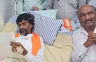 राज्य सरकारकडून मनोज जरांगेंना जीआर सुपूर्द; नवा जीआर नेमका आहे तरी काय?