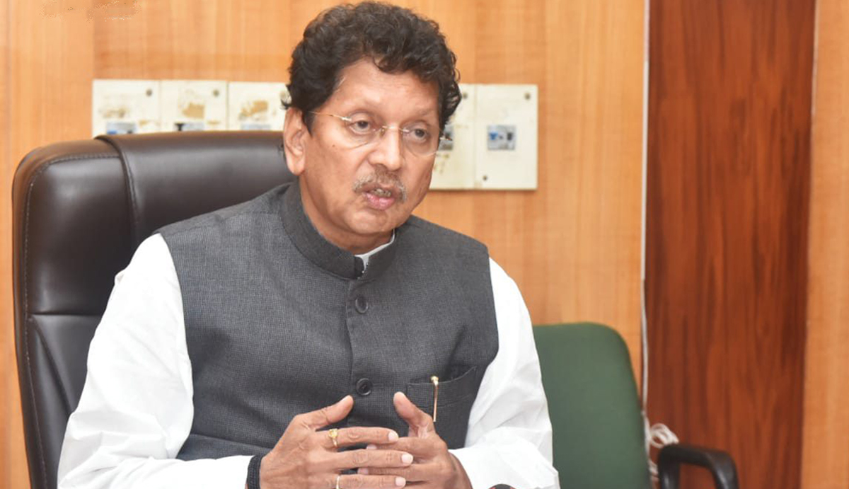 शिक्षकेतर कर्मचाऱ्यांची रिक्त पदे तातडीने भरणार