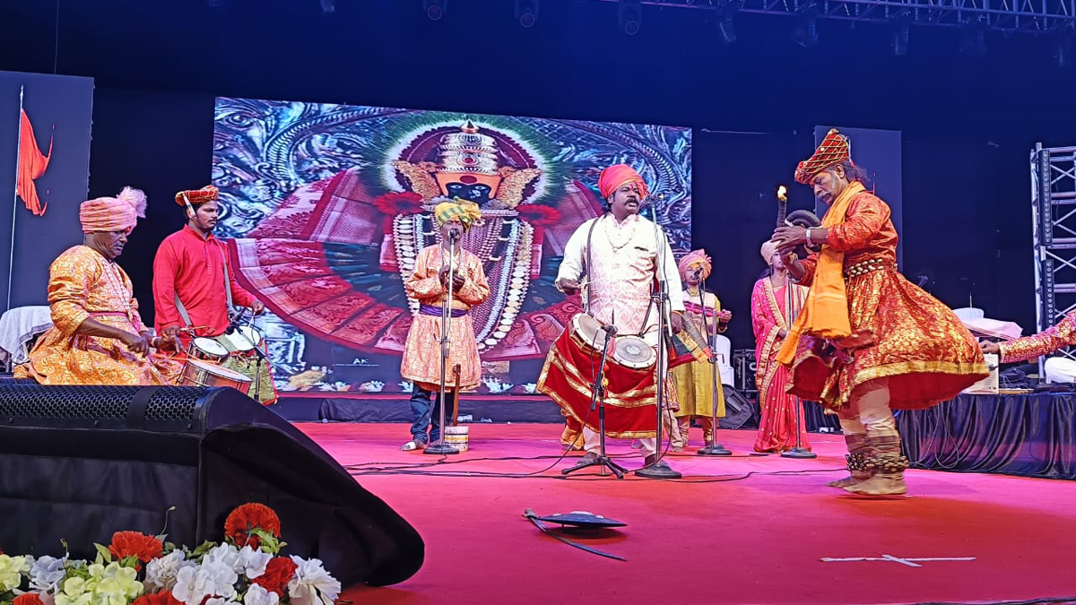 सांगली : लोककला व आपली संस्कृती कार्यक्रमास प्रेक्षकांचा उत्स्फूर्त प्रतिसाद