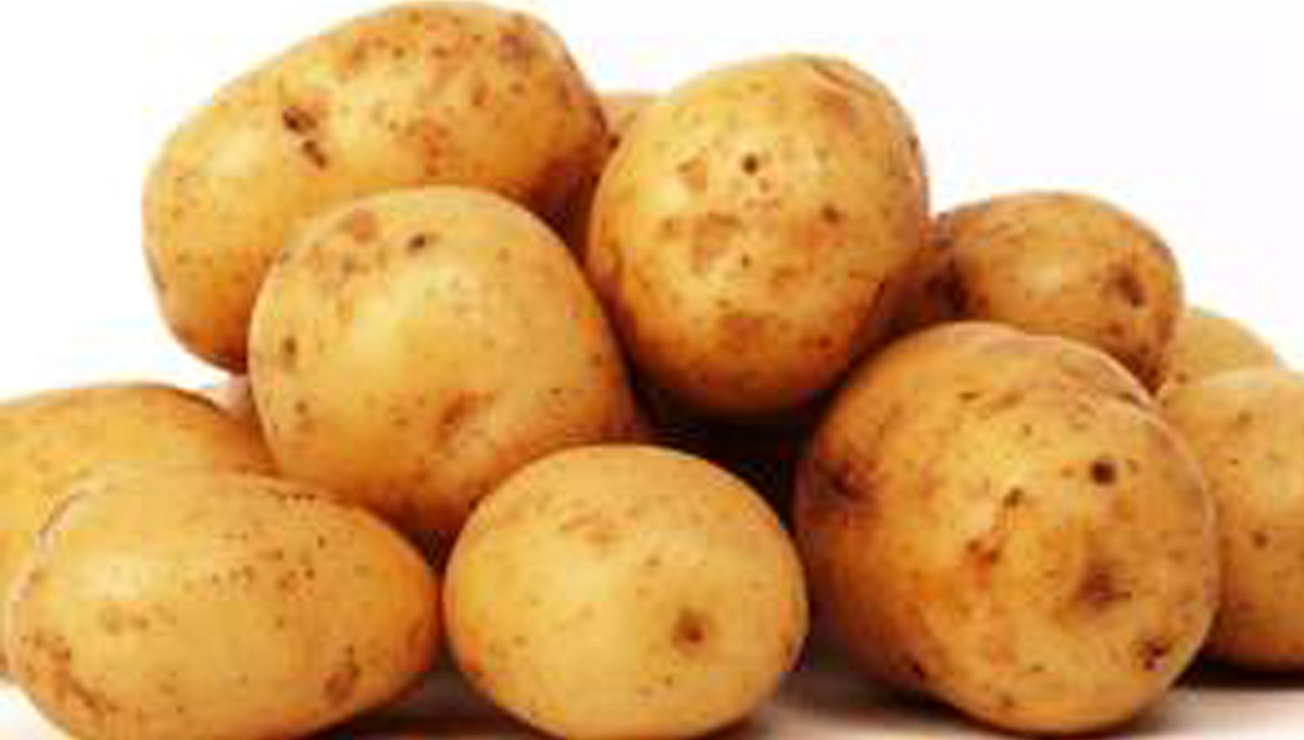 बटाटे जास्त काळ टिकवण्यासाठी फॉलो करा ‘या’ टिप्स!