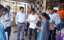 मतदार चिठ्ठी पडताळणीसाठी जिल्हाधिकारी घरोघरी