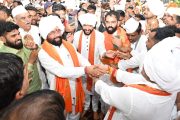 मुख्यमंत्र्यांनी घेतले ज्ञानोबा माऊलींच्या पादुकांचे दर्शन, वारकऱ्यांसोबत धरला फुगडीचा फेर
