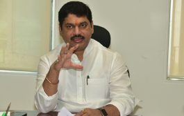 बी-बियाण्यांची चढ्या भावाने विक्री, बोगस वाण विक्री, अनावश्यक खरेदी सक्तीच्या तक्रारींबाबत व्हाट्सॲपवरून तक्रार नोंदवा : कृषिमंत्री