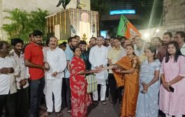 इस्लामपूर : पंतप्रधान नरेंद्र मोदींच्या शपथविधी सोहळ्याचे केले थेट प्रक्षेपण; भाजपातर्फे लाडू वाटप