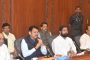 खते, बियाण्यांचे लिंकिंग करणाऱ्या विक्रेते, कंपन्यांवर कठोर कारवाई करा; मुख्यमंत्र्यांचे कृषी विभागाला निर्देश