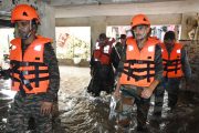 पुण्यातील पूरस्थिती नियंत्रणात आणण्यासाठी भारतीय लष्कराची मदत