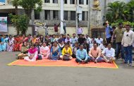 बदलापूर घटनेच्या निषेधार्थ इस्लामपुरात शांततेच्या मार्गाने निषेध