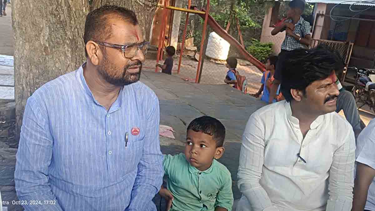 पारावरच्या गप्पा : सदाभाऊंनी साधला थेट ग्रामस्थांशी संवाद!