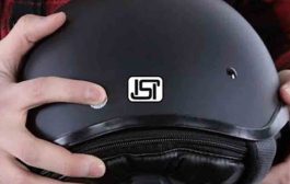 शासकीय कर्मचाऱ्यांनी हेल्मेट वापरणे बंधनकारक; नियमभंग करणाऱ्यांवर दंडात्मक कारवाई, सेवा पुस्तकातही होणार नोंद