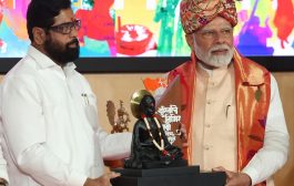 मराठी भाषेला अभिजात भाषेचा दर्जा मिळाल्याबद्दल राज्याच्या वतीने प्रधानमंत्री नरेंद्र मोदी यांचा सत्कार