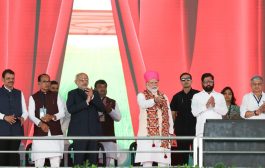 प्रधानमंत्री नरेंद्र मोदी यांच्या हस्ते शेतकऱ्यांना दिवसा वीज पुरवठ्यासाठी ५ सौर उर्जा प्रकल्पांचे लोकार्पण