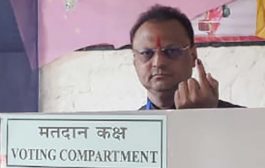 निशिकांत भोसले-पाटील यांनी बजावला मतदानाचा हक्क; विजयाचा व्यक्त केला विश्वास