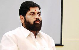 मुख्यमंत्री एकनाथ शिंदे सातारा जिल्ह्यातल्या दरे या आपल्या मूळ गावी दाखल