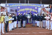 कोल्हापूर परिक्षेत्रीय पोलीस क्रीडा स्पर्धेतील जनरल चॅम्पियनशीप चषक सातारा व कोल्हापूर पुरूष गटाला विभागून तर महिलांमध्ये कोल्हापूर जिल्ह्याची बाजी