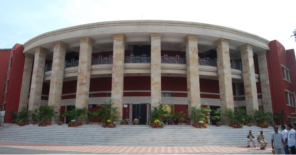 हिवाळी अधिवेशन राष्ट्रगीताने संस्थगित